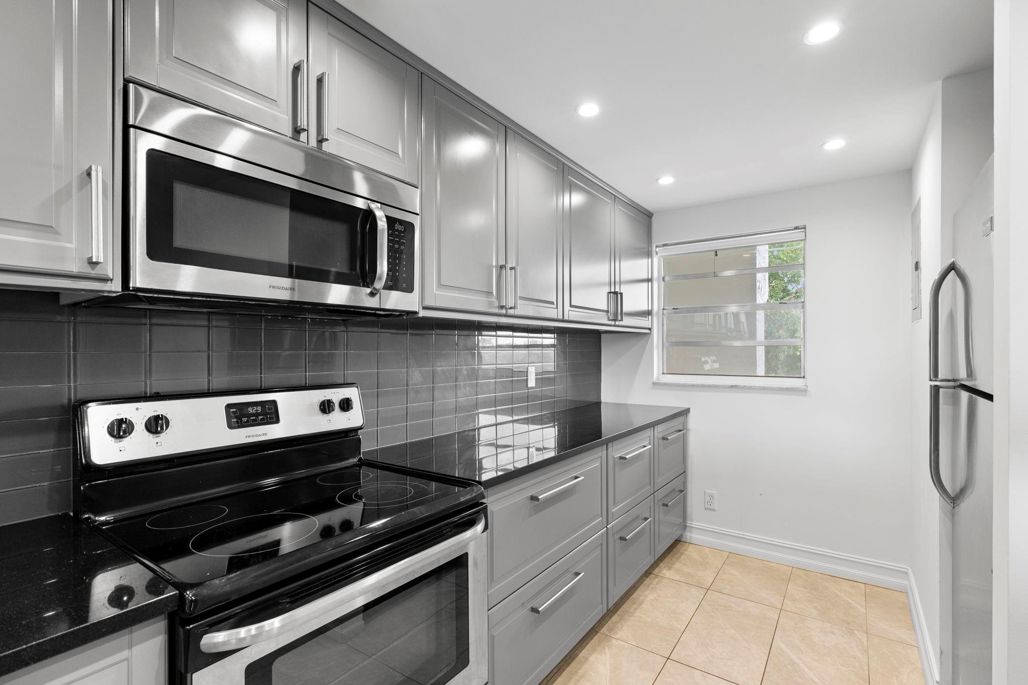 Poinciana 7 Of Pine Islan - Residential Lease