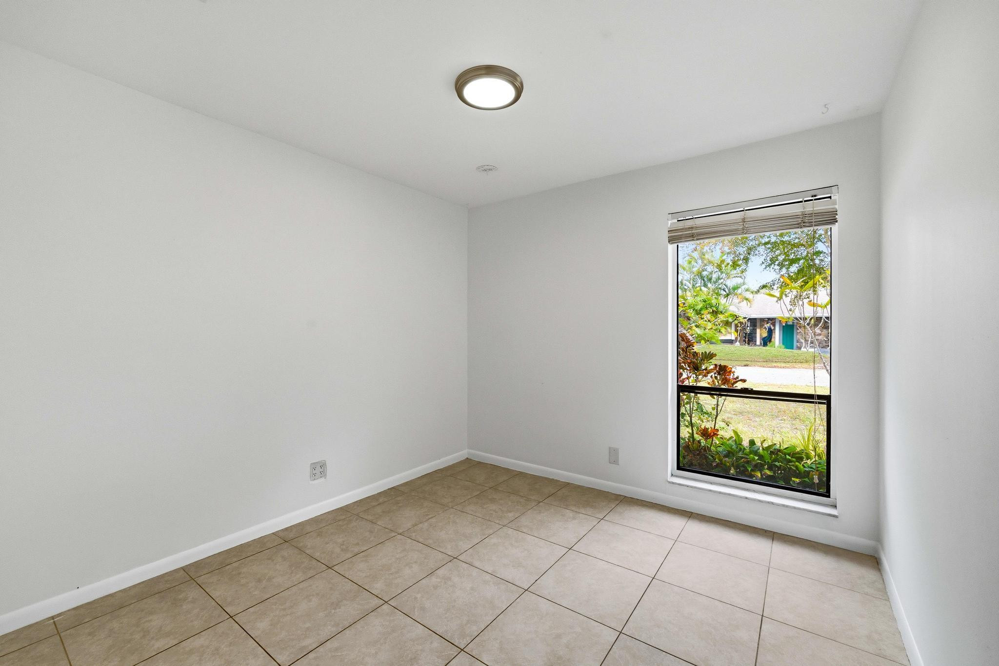 Guardian Estates 81-41 B - Residential Lease