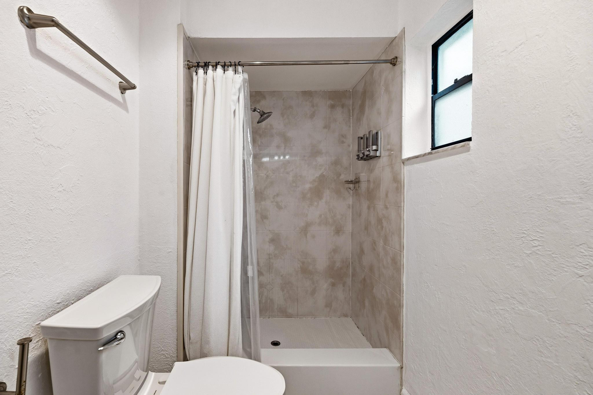 Guardian Estates 81-41 B - Residential Lease