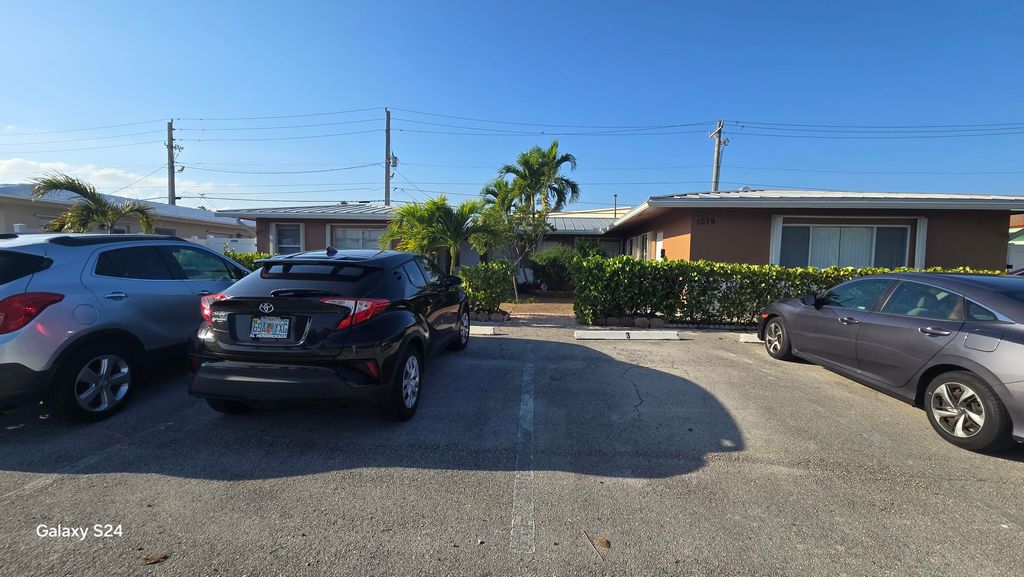 Photo of 1019 SE 3rd Street #3, Deerfield Beach, FL 33441 (MLS # B26013830)