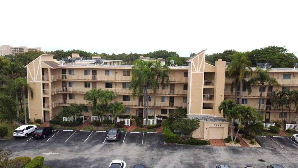 Photo of 14307 Bedford Drive #302, Delray Beach, FL 33446 (MLS # B26017340)