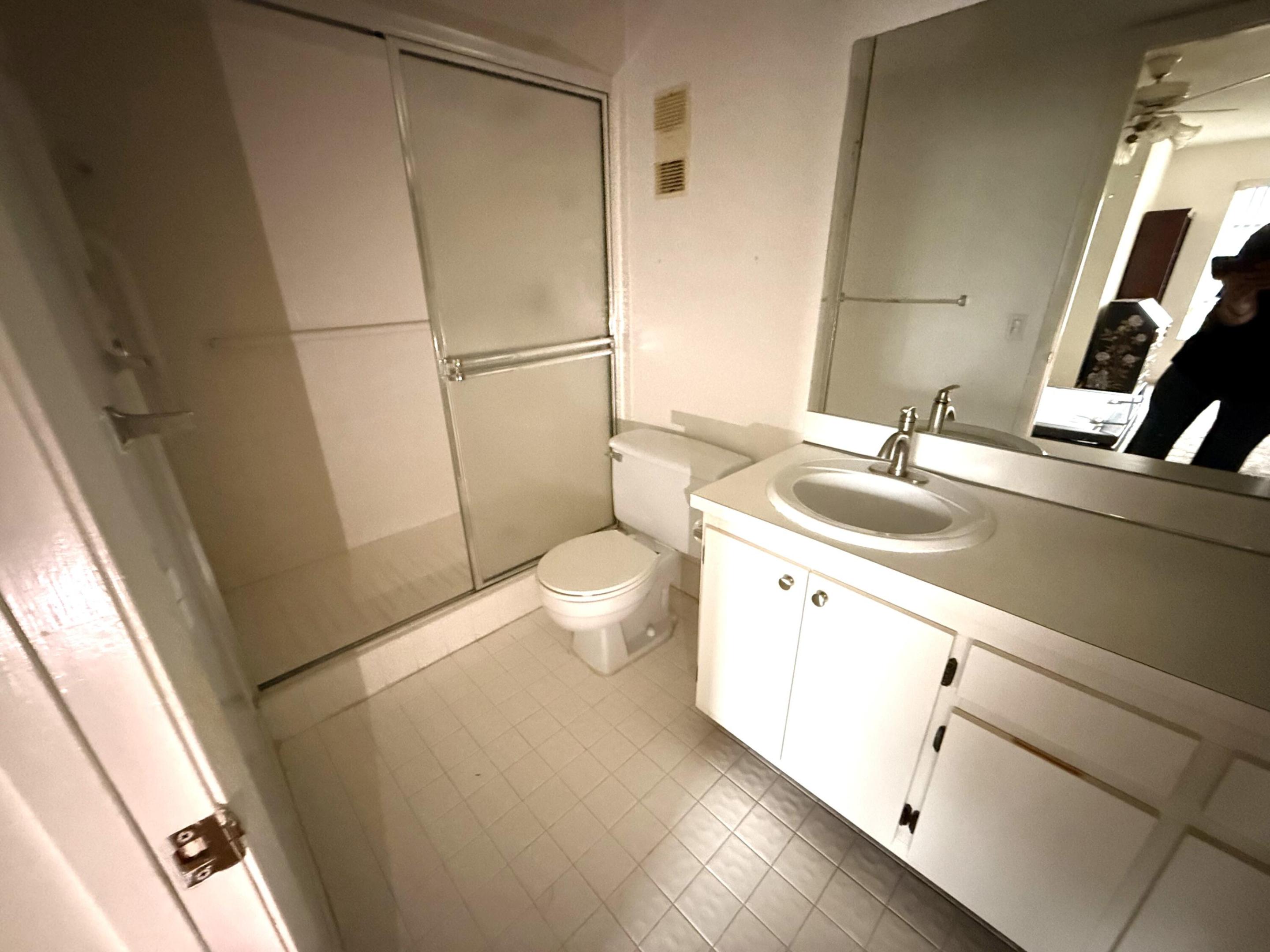 HUNTINGTON LAKES SEC TWO CONDOS - Residential Lease