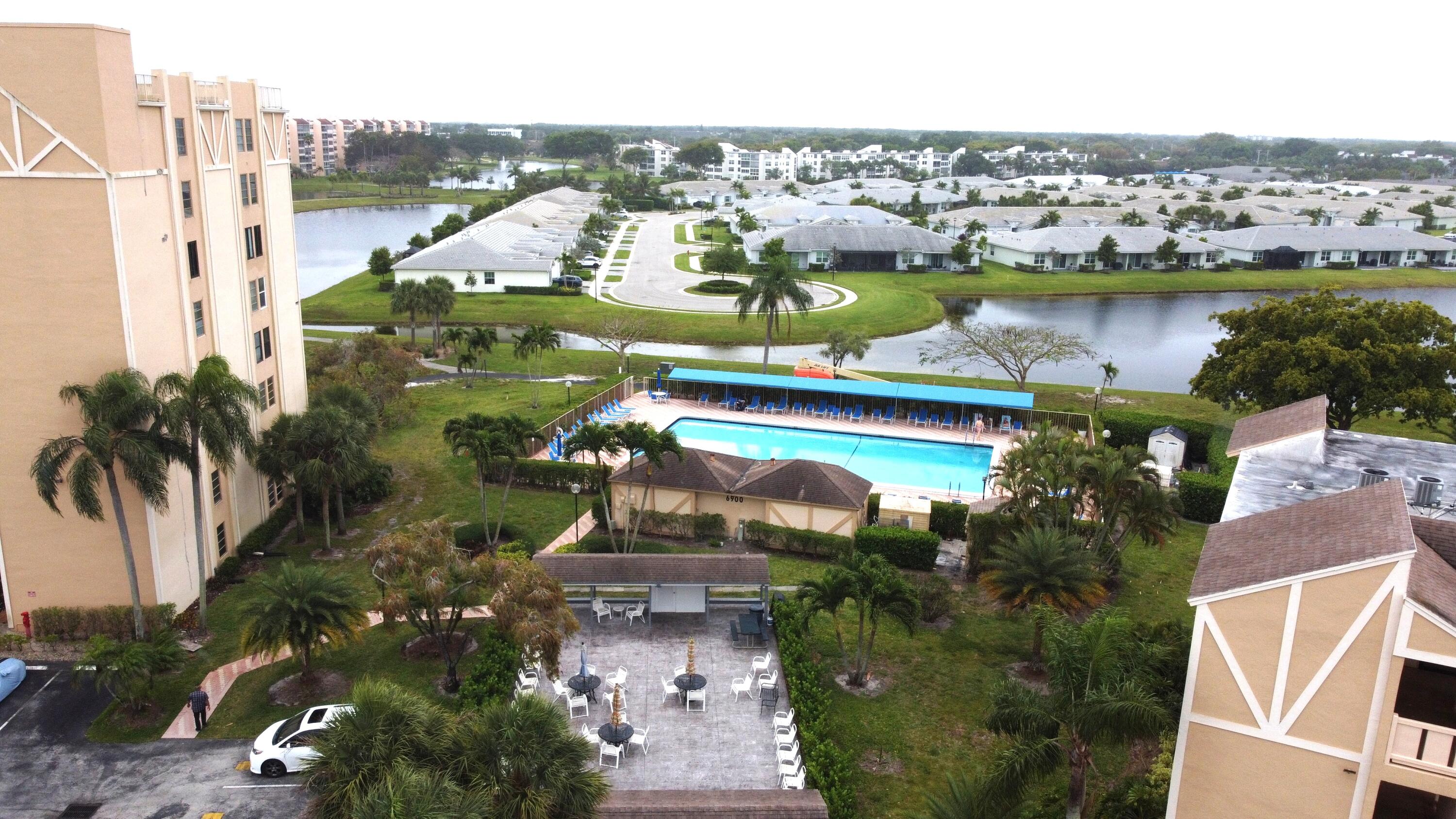 HUNTINGTON LAKES SEC TWO CONDOS - Residential Lease