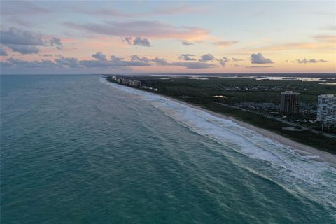 A home in Hutchinson Island