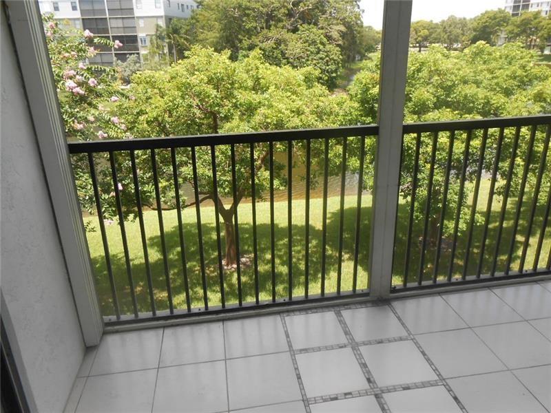 CYPRESS BEND CONDO VII - Residential