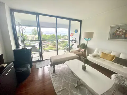 20400 W Country Club Dr Unit 417, Aventura, FL MLS: F10474991