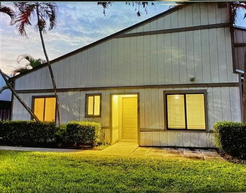 Sturbridge Village Townhomes for Rent | Wellington FL 11881 Sturbridge Ln Lane Wellington FL 33414