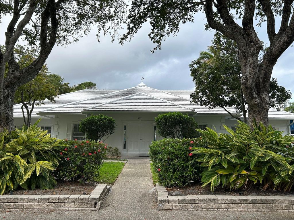 Photo of 6203 Bay Club Drive #2, Fort Lauderdale, FL 33308 (MLS # F10487775)