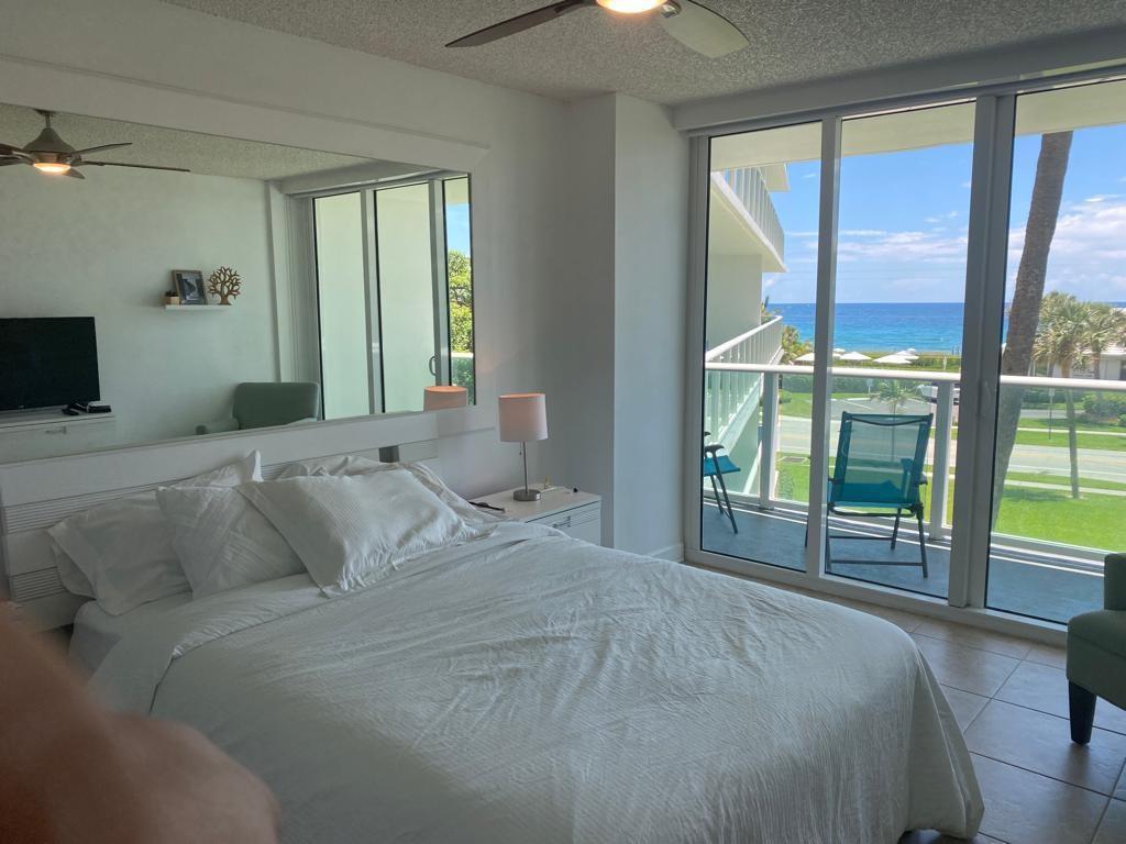 Welcome to your dream coastal retreat! This beautifully furnished 2-bedroom, 2-bathroom beachfront condo offers the perfect blend of comfort, convenience, and lifestyle.
?? Great Location:
Situated right on the beach, this condo puts you just steps away from multiple restaurants, bars, and shops, giving you easy access to everything you need — day or night.
? Property Highlights:
2 spacious bedrooms and 2 full bathrooms
Fully furnished – move-in ready
Open-concept living with ocean views
Private balcony to enjoy sunrise and sea breeze
?? Don’t miss out – schedule your private tour today and start living the beach life you deserve!