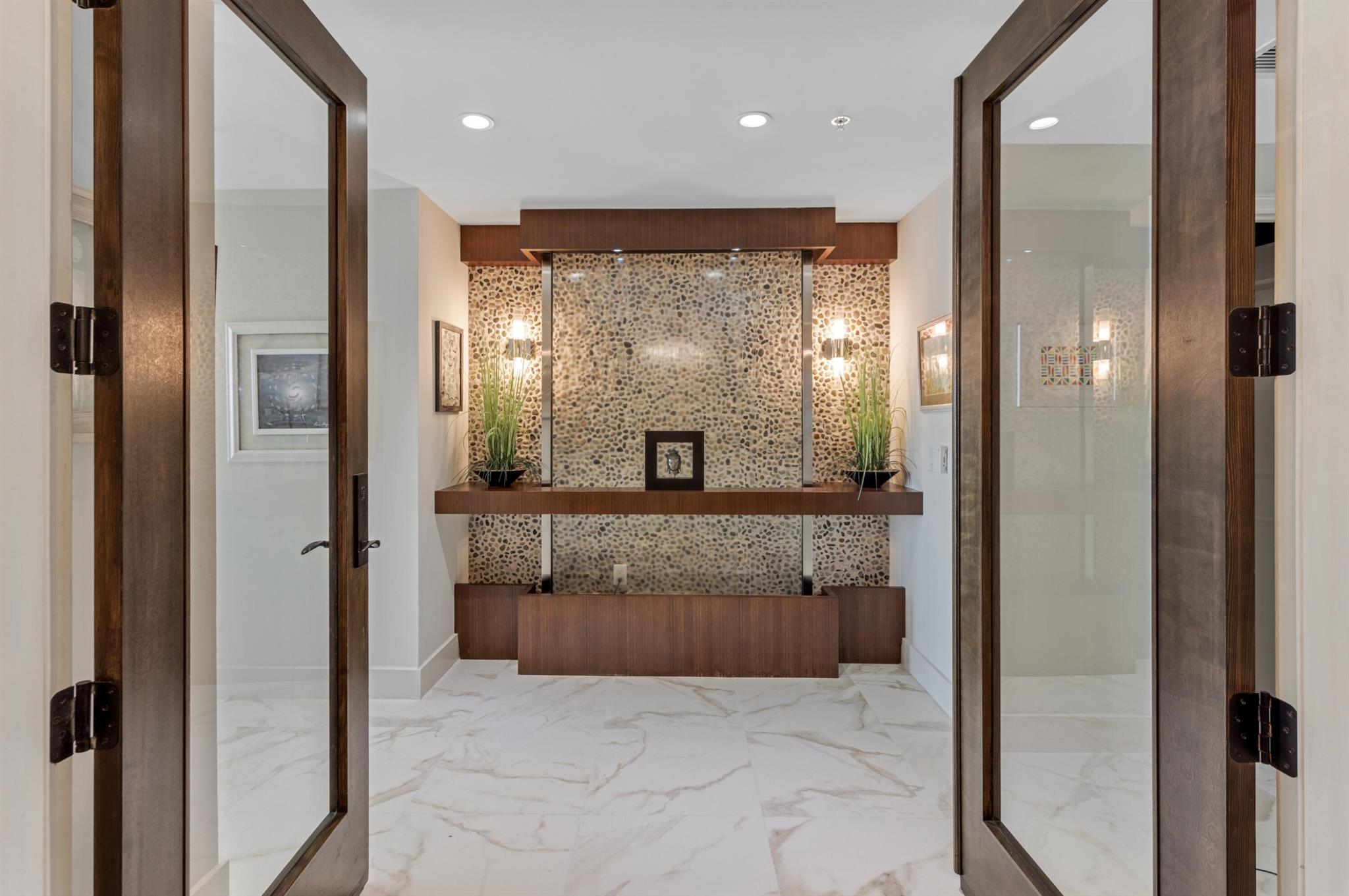 1063 Hillsboro Mile 606