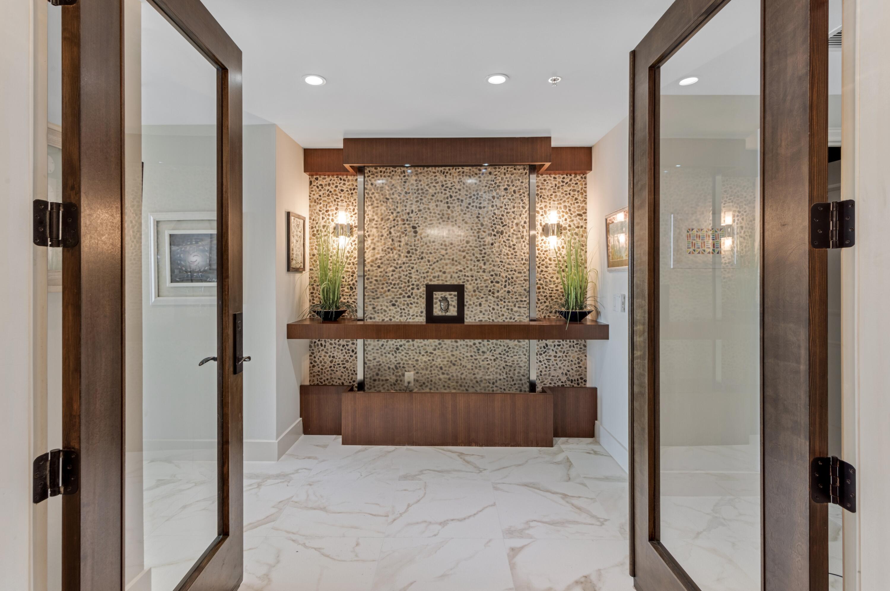 1063 Hillsboro Mile 606