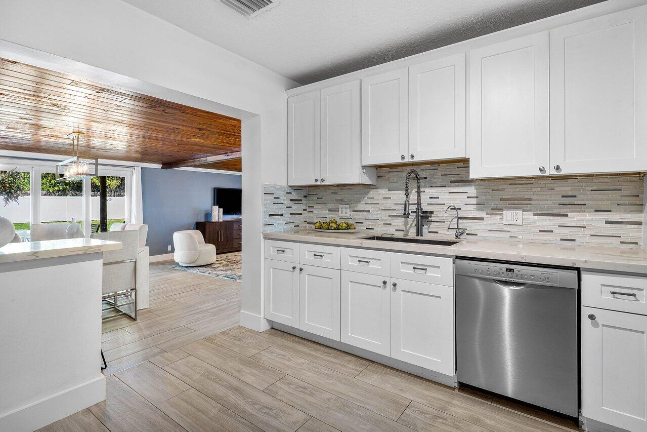 231 NE 14th Street