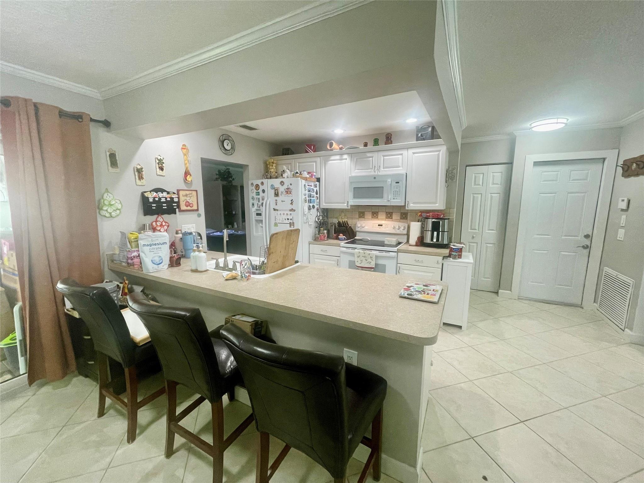 BRENTWOOD VILLAGE - Residential Lease