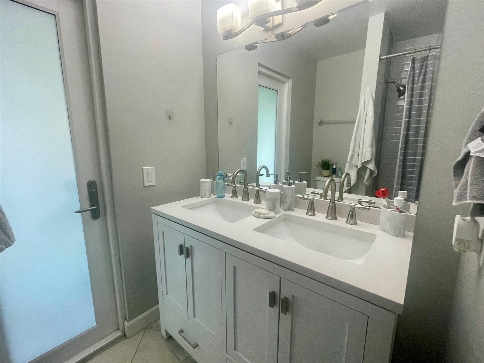 BRENTWOOD VILLAGE - Residential Lease