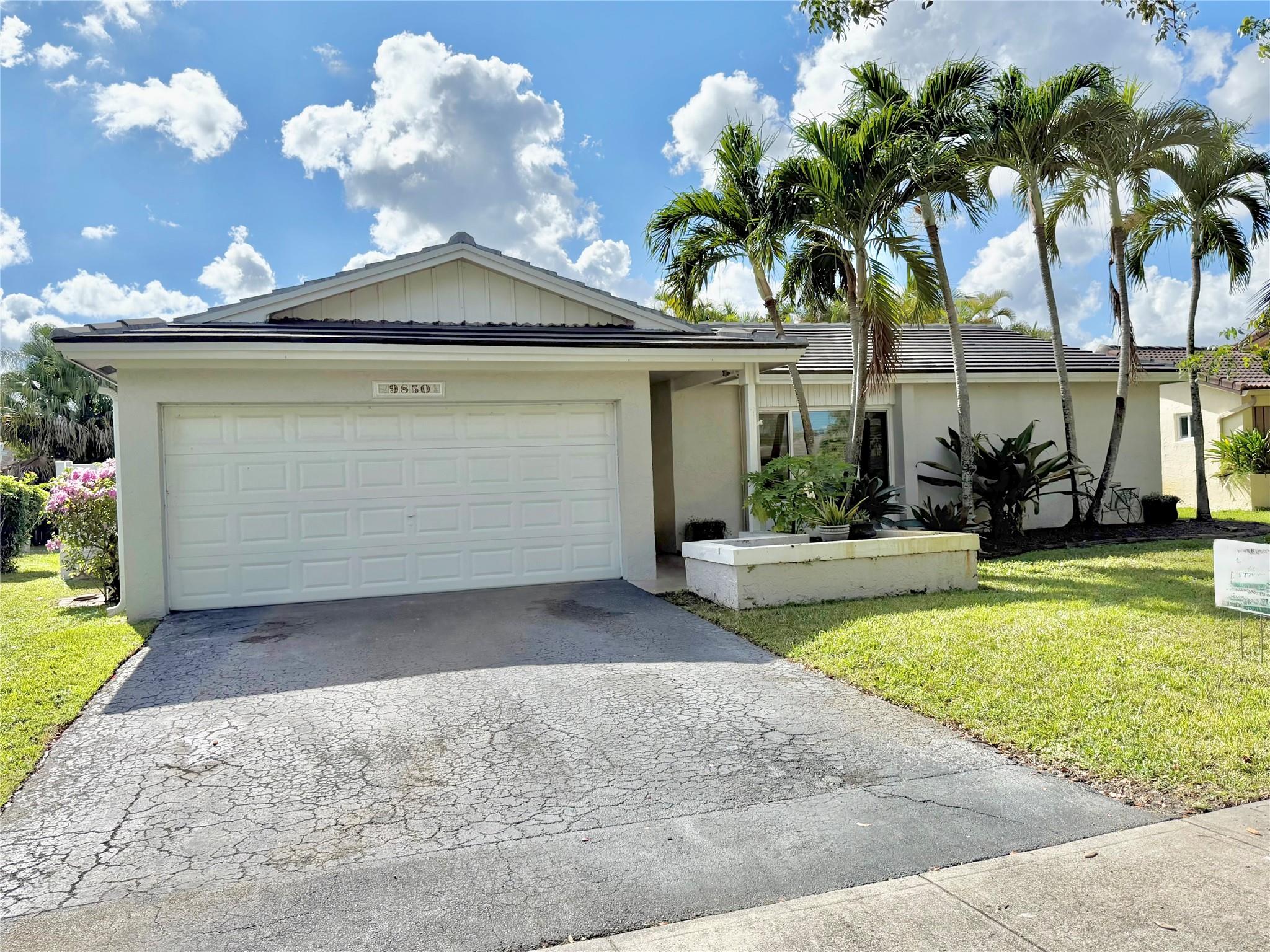 BRENTWOOD VILLAGE - Residential Lease