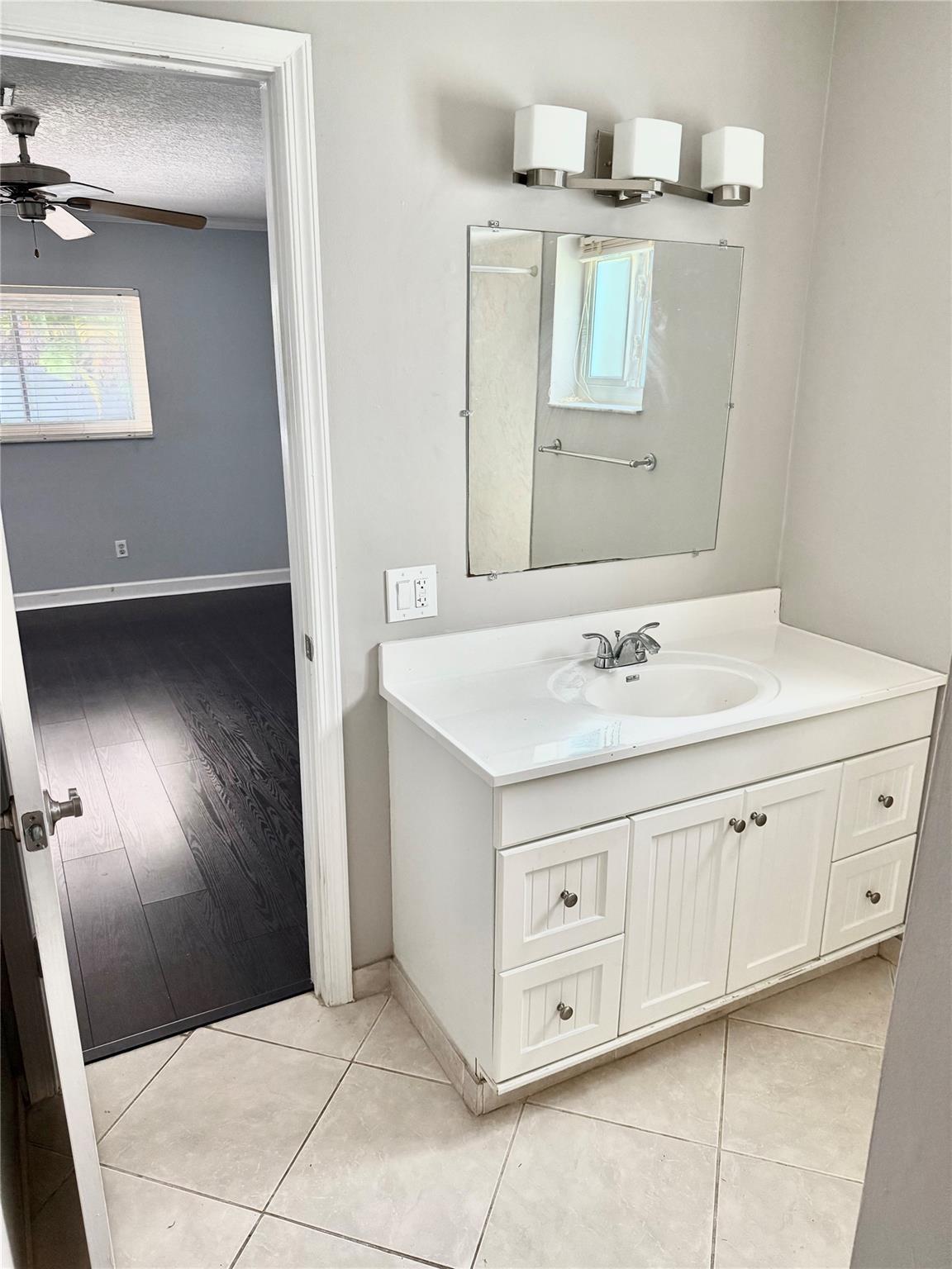 BRENTWOOD VILLAGE - Residential Lease