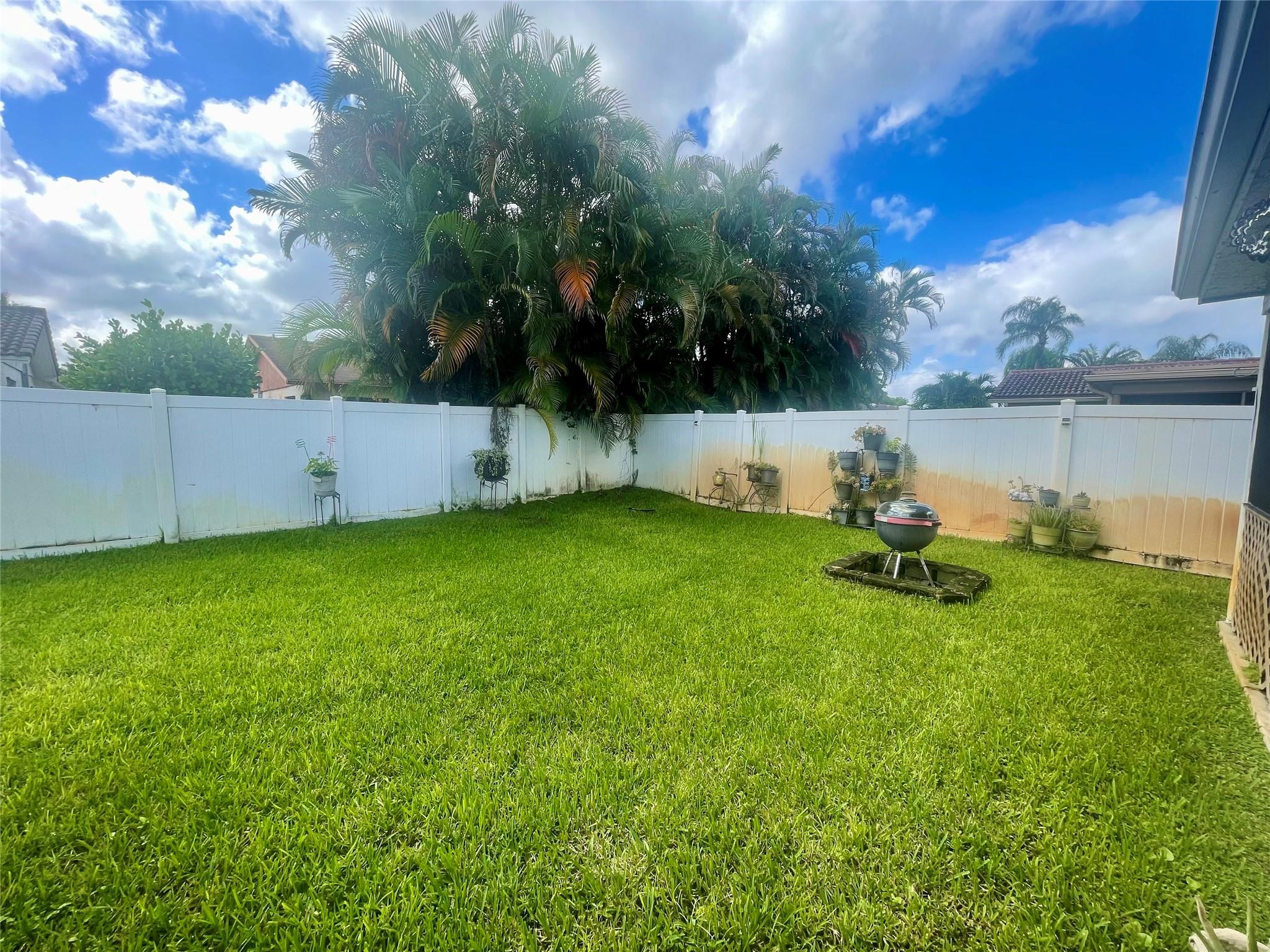 BRENTWOOD VILLAGE - Residential Lease