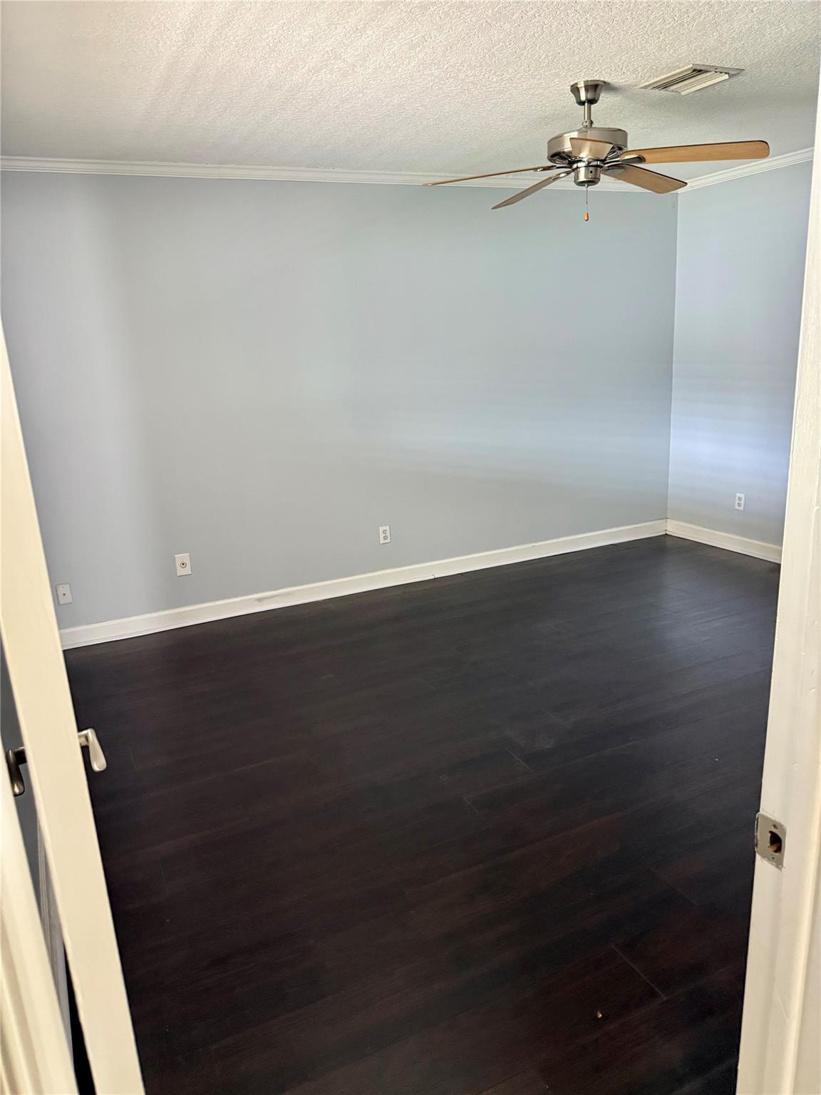 BRENTWOOD VILLAGE - Residential Lease