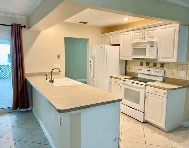 BRENTWOOD VILLAGE - Residential Lease