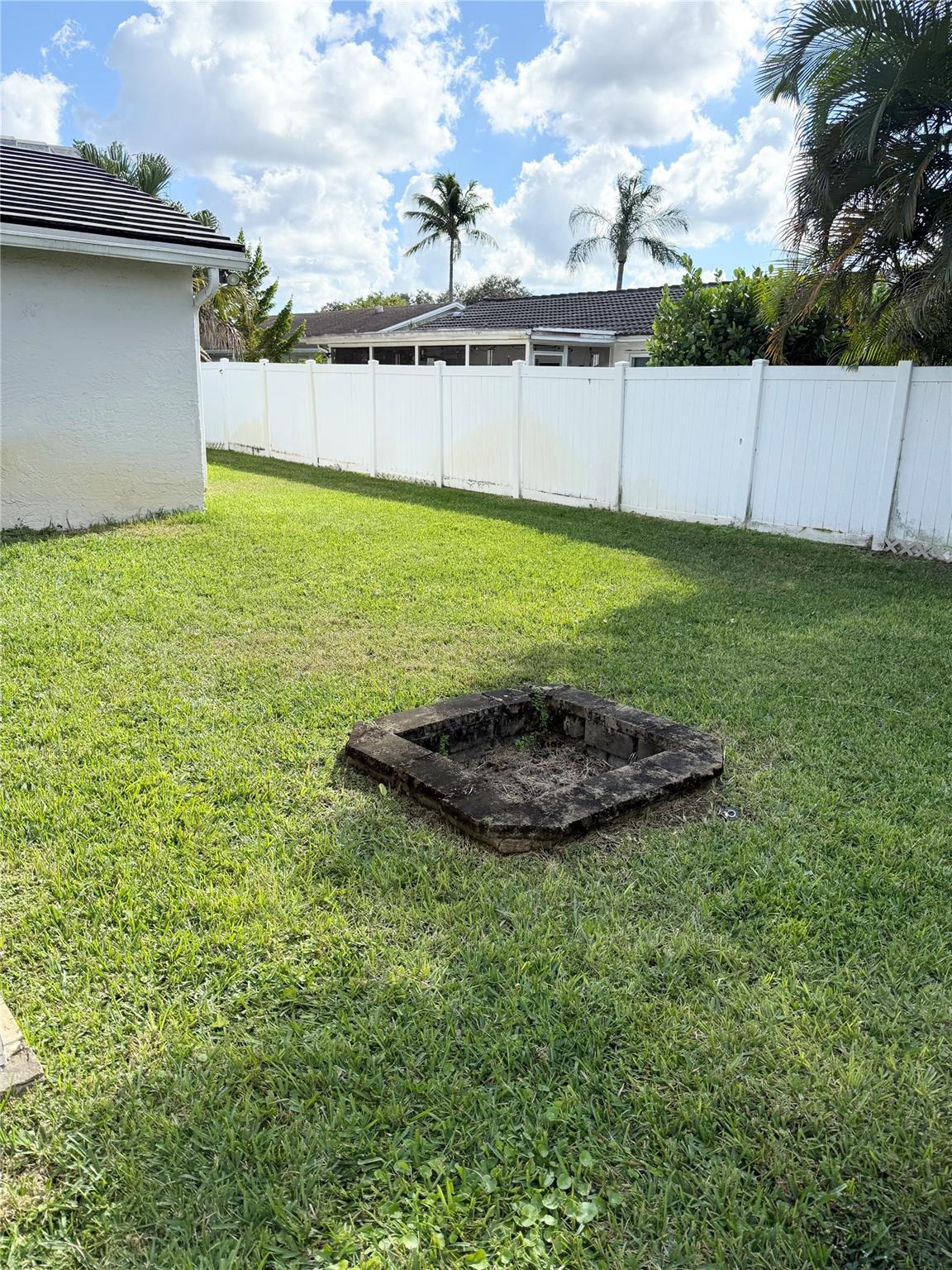 BRENTWOOD VILLAGE - Residential Lease