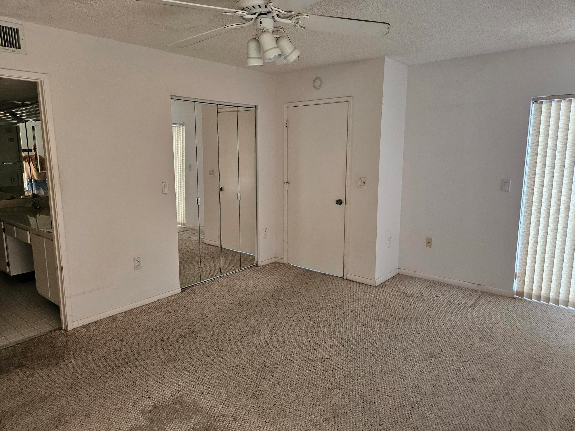 HUNTINGTON POINTE - Residential