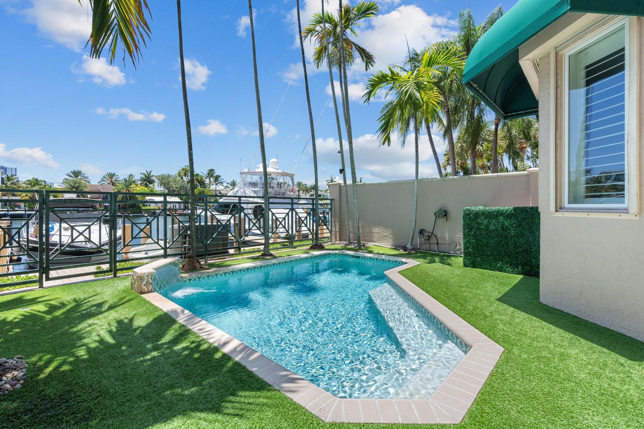 Lauderdale Isle - Residential