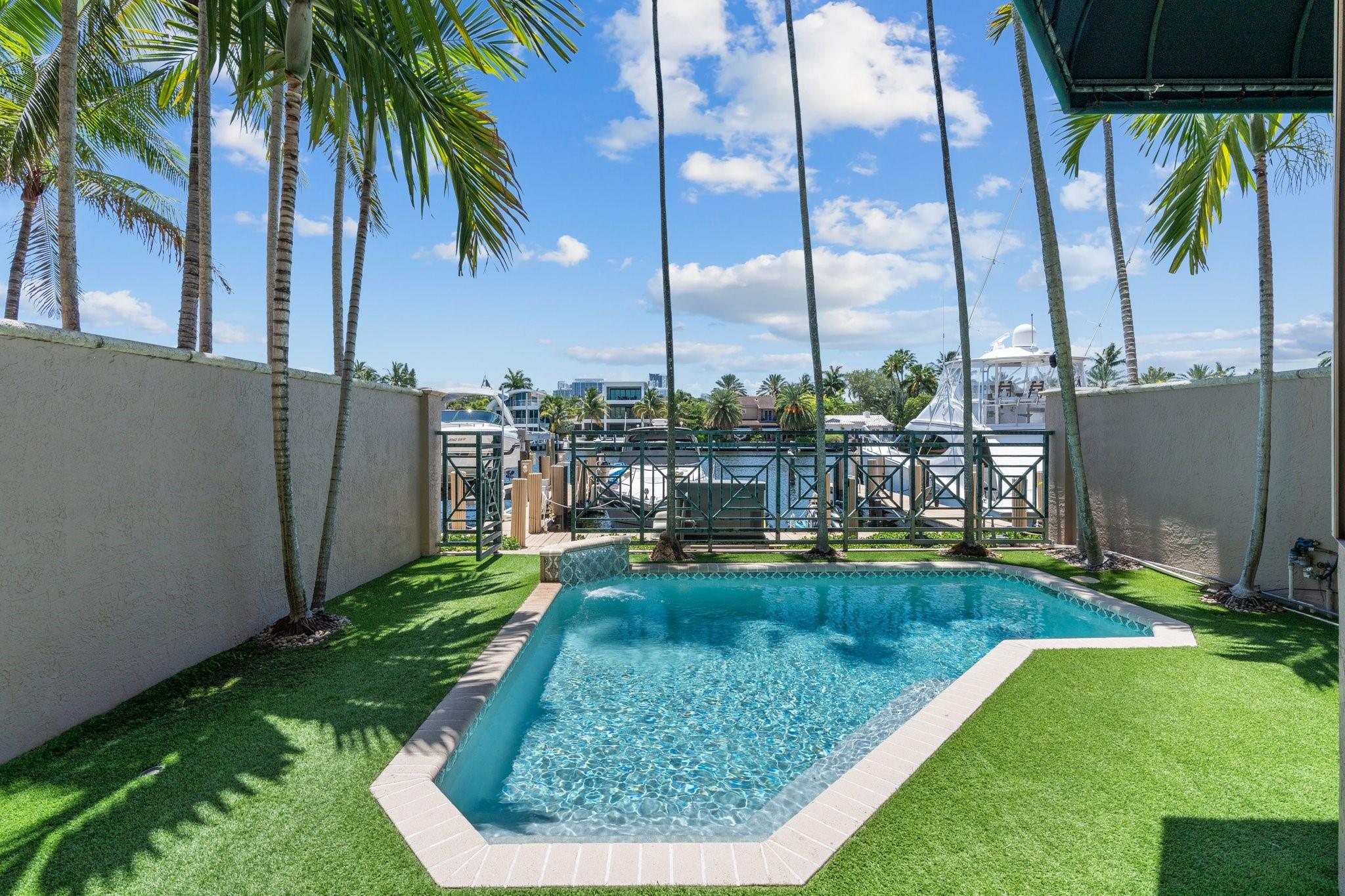 Lauderdale Isle - Residential