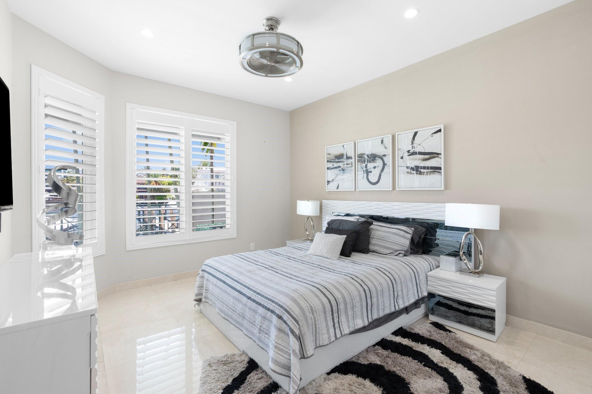 Lauderdale Isle - Residential