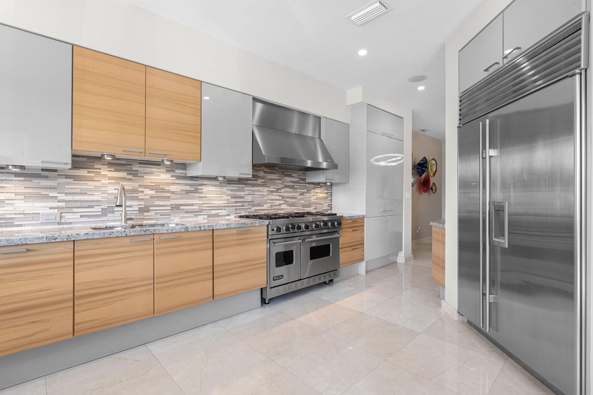 Lauderdale Isle - Residential