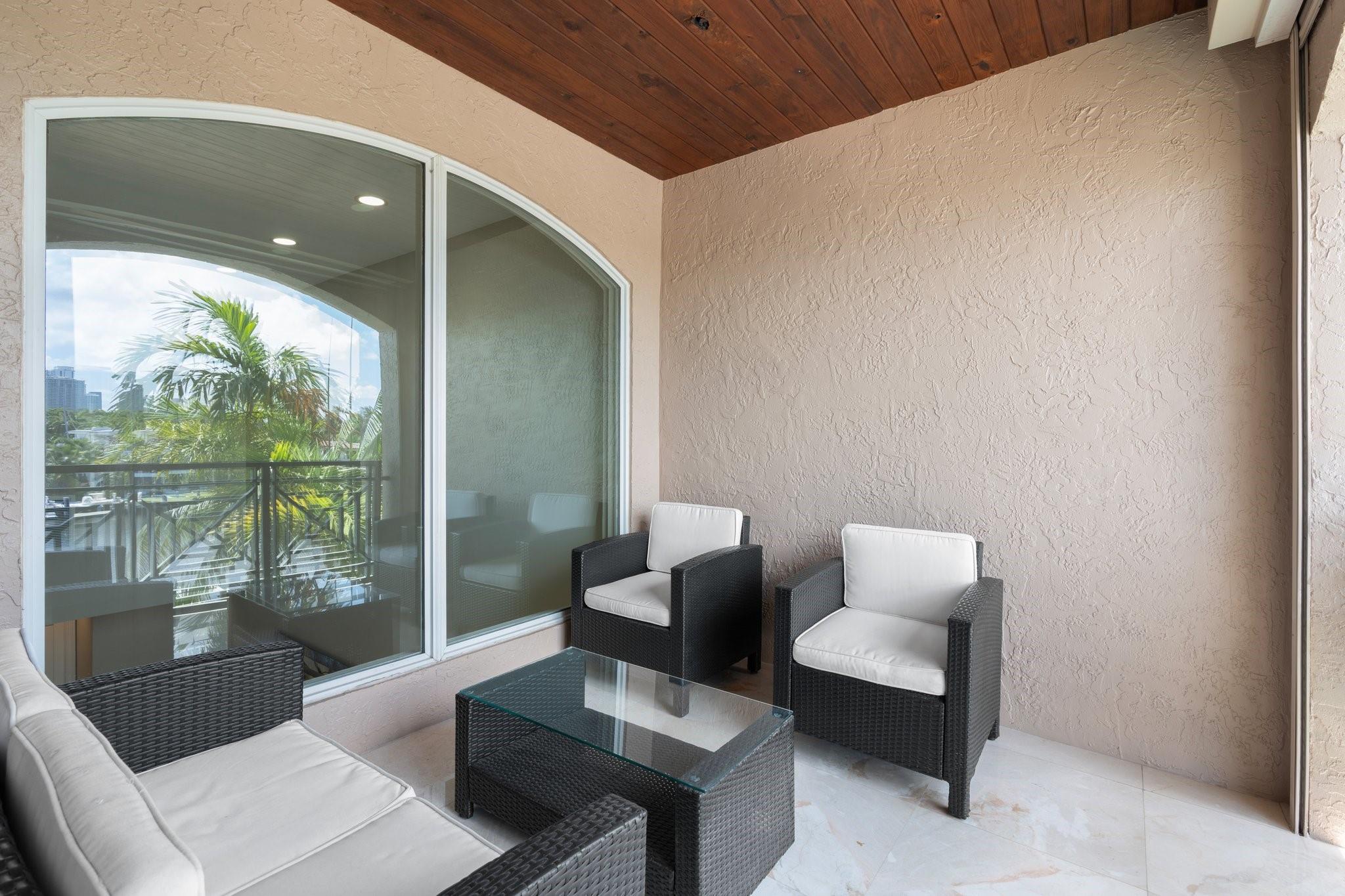 Lauderdale Isle - Residential