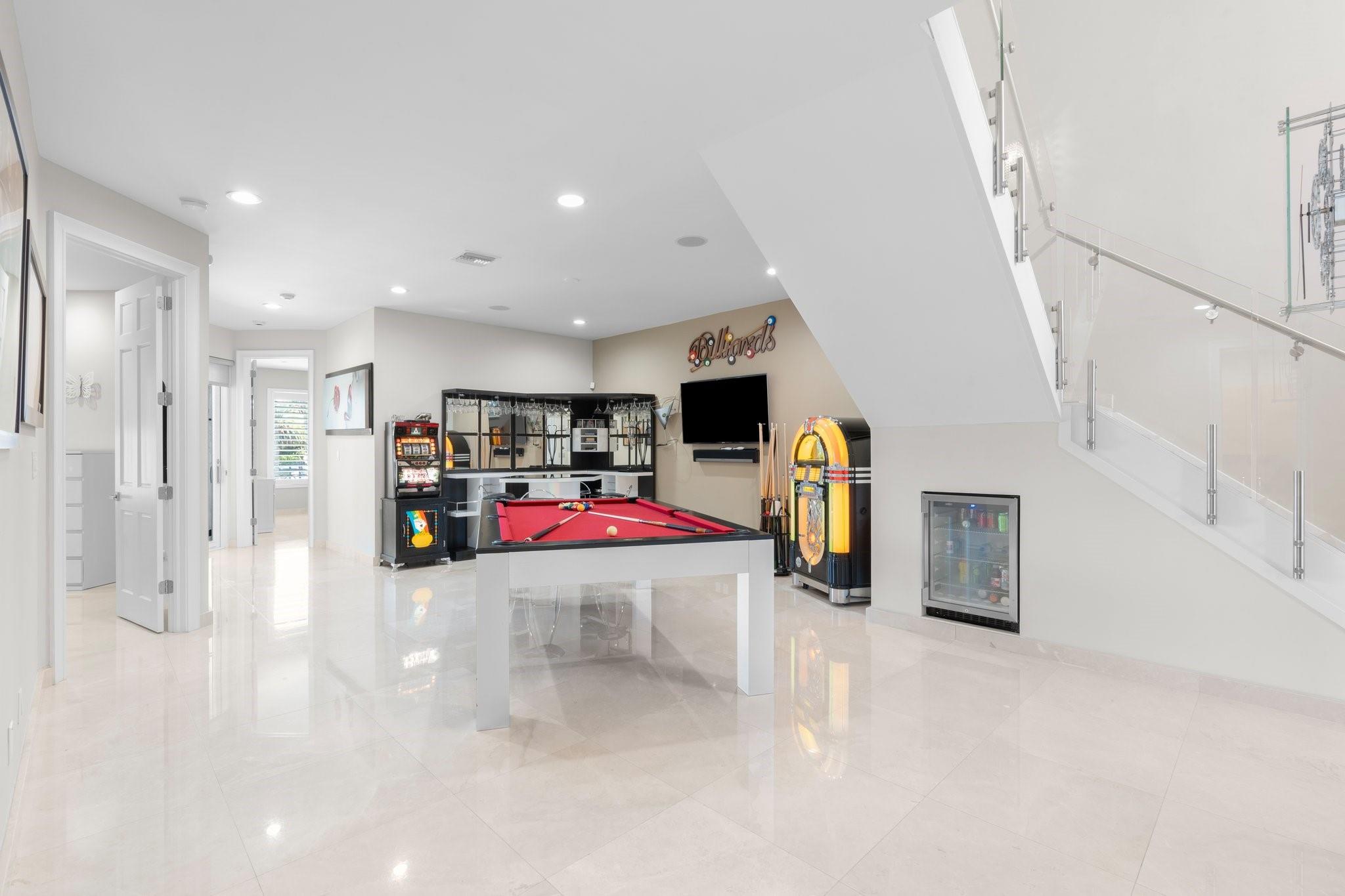 Lauderdale Isle - Residential