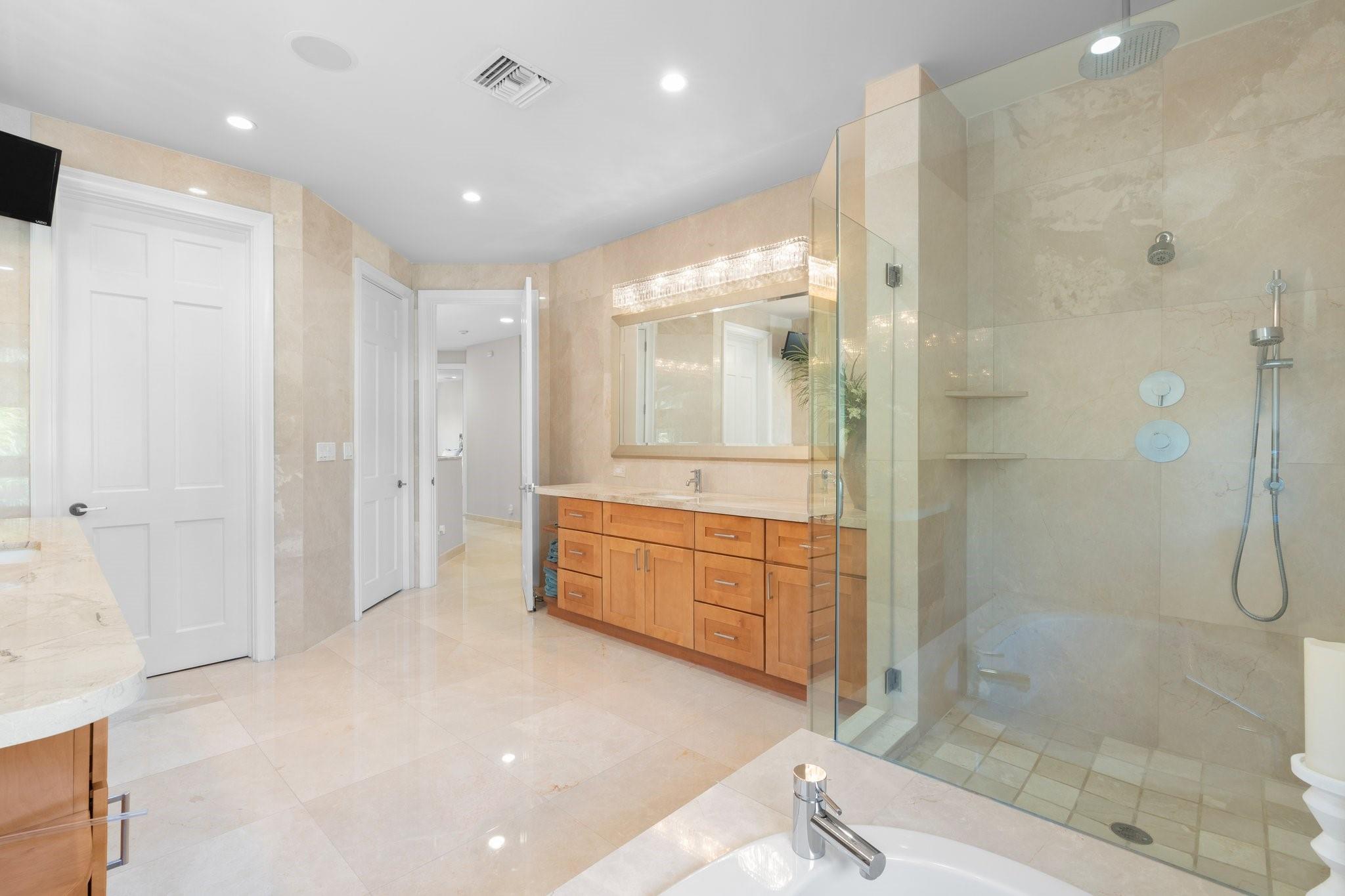 Lauderdale Isle - Residential