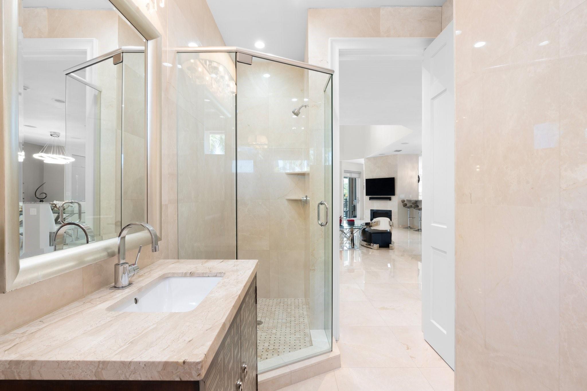 Lauderdale Isle - Residential