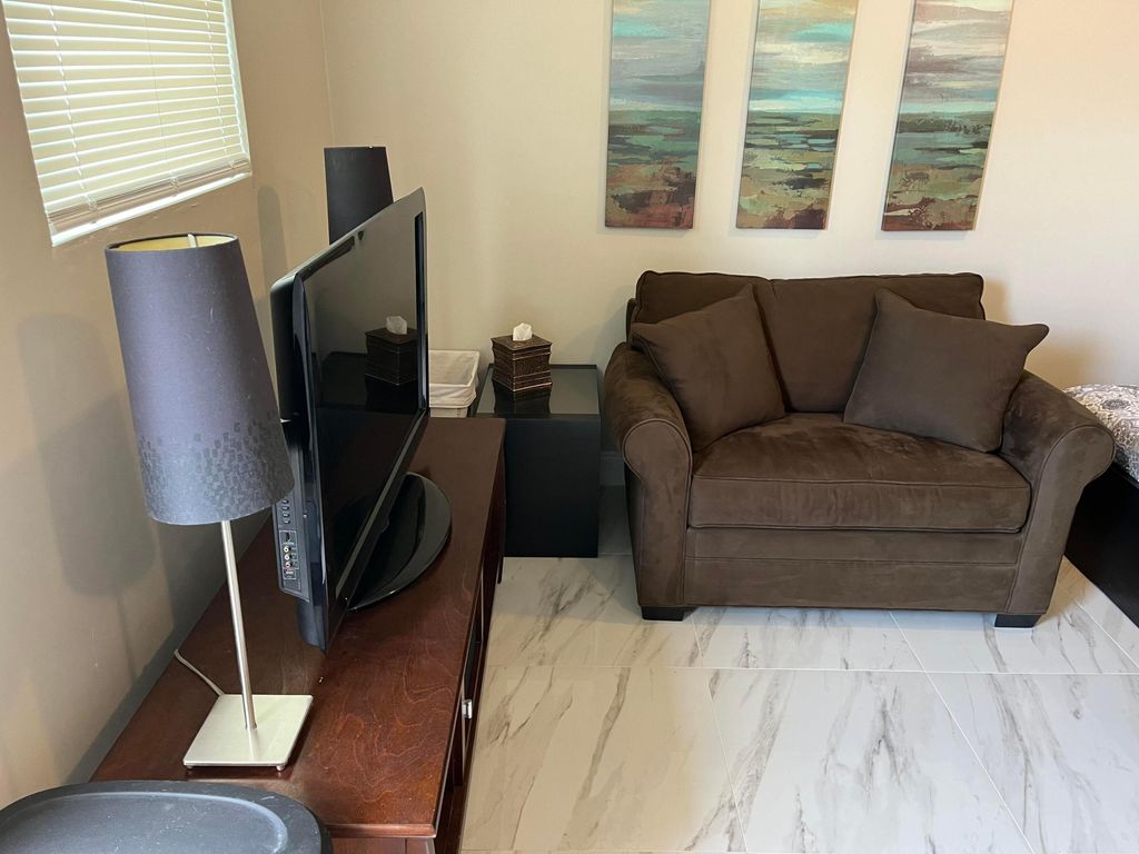 Photo of 1111 NW 8th Court, Boynton Beach, FL 33426 (MLS # R10994064)