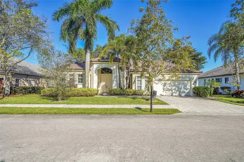 3982 W Lake Estates Dr, Davie, FL 33328 - MLS#: F10489659