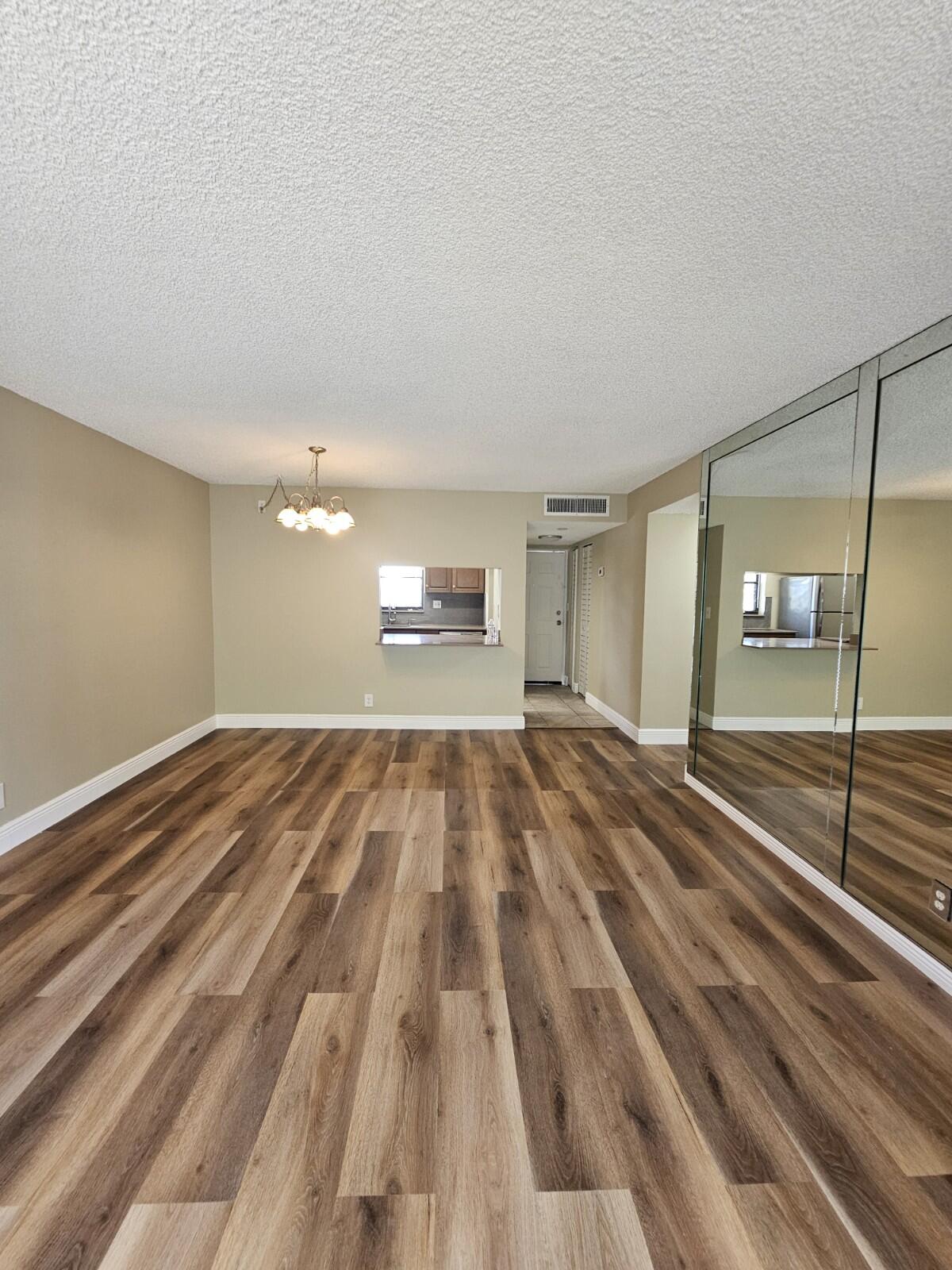 PRESIDENTIAL GOLFVIEW CONDO - Residential Lease