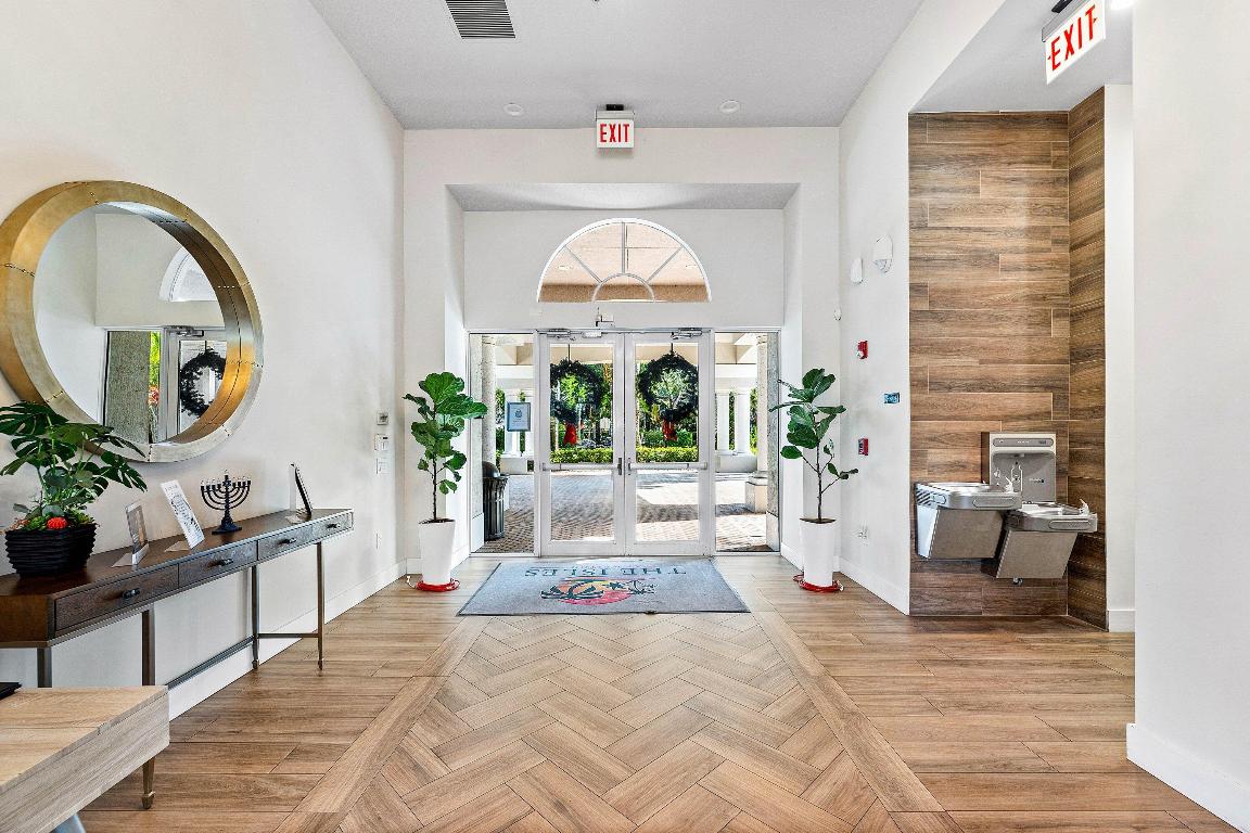 ISLES AT WESTON - Residential