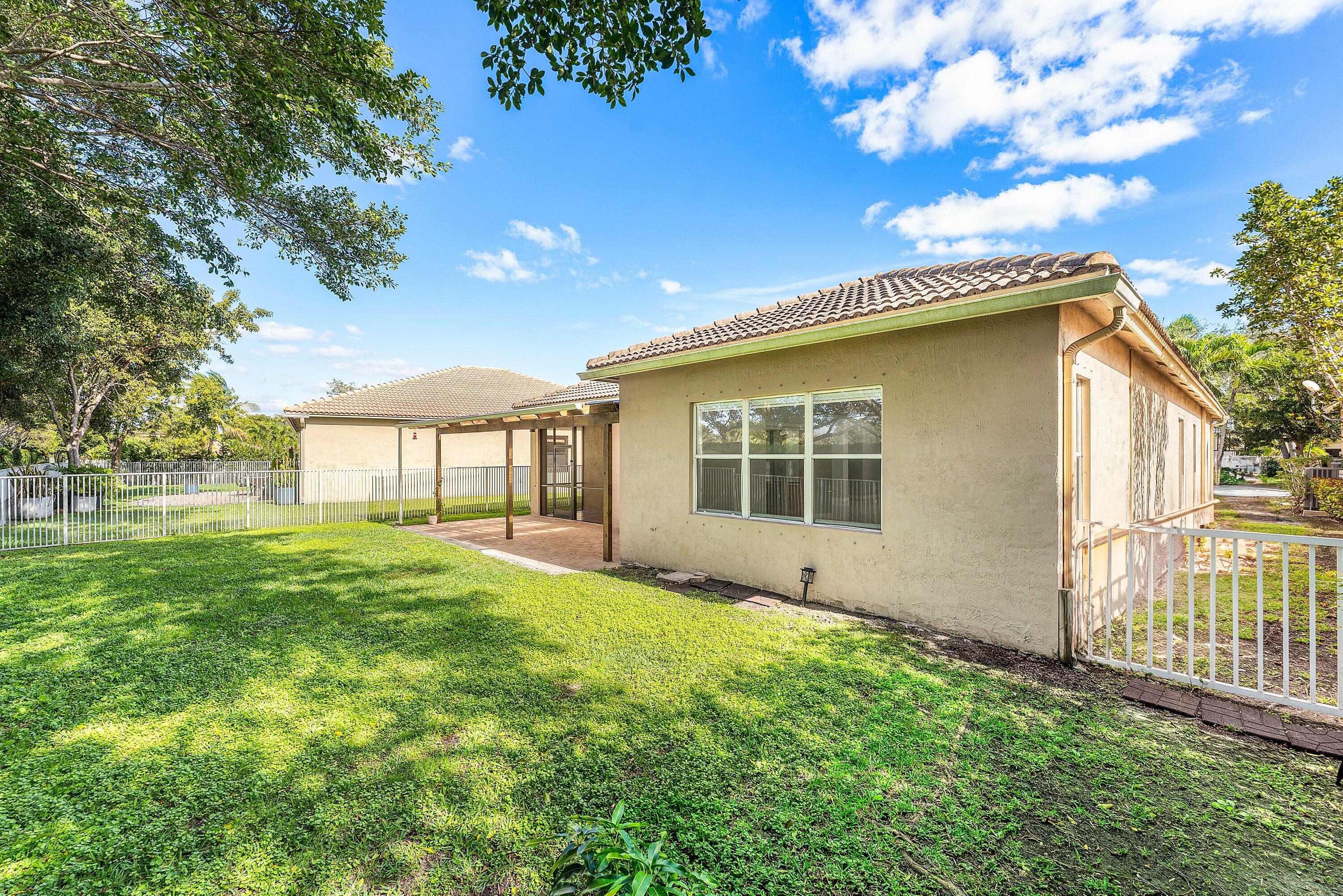 ISLES AT WESTON - Residential