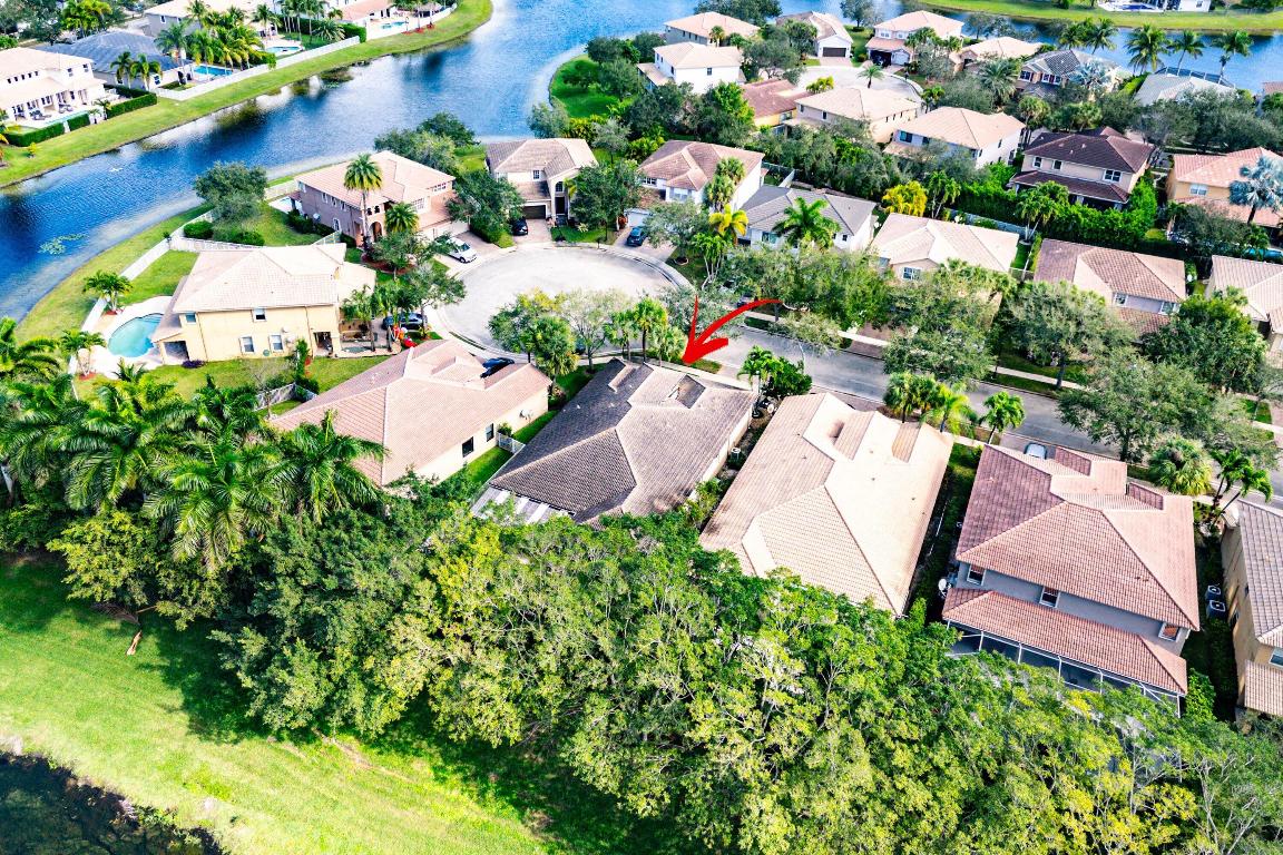 ISLES AT WESTON - Residential