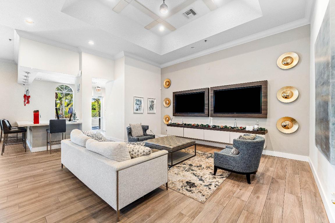 ISLES AT WESTON - Residential