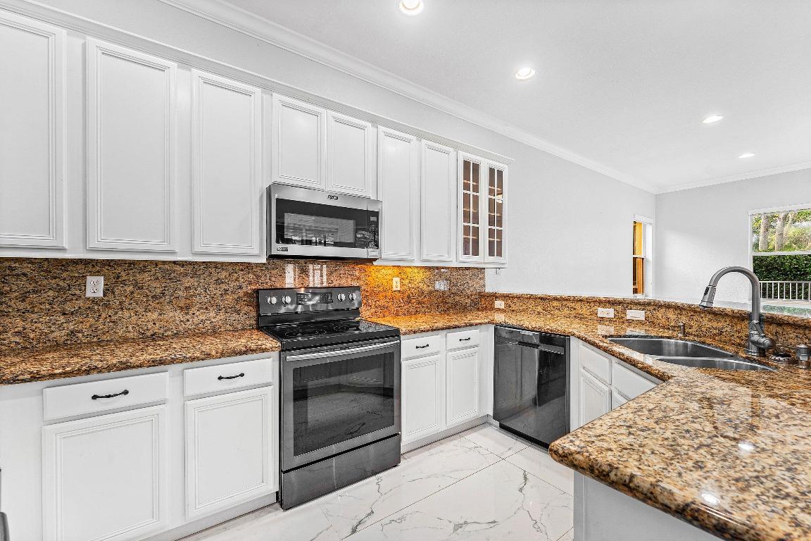 ISLES AT WESTON - Residential