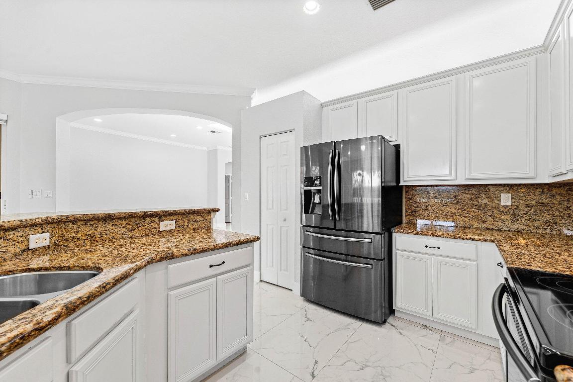 ISLES AT WESTON - Residential