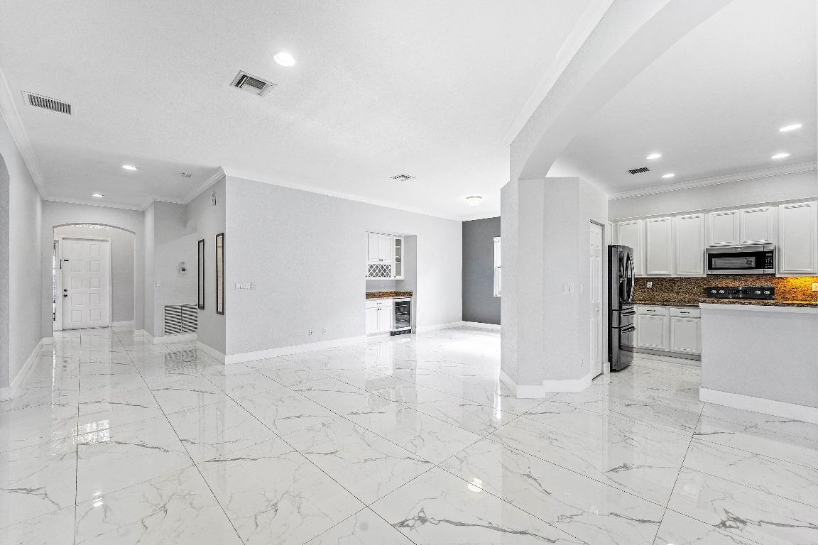 ISLES AT WESTON - Residential