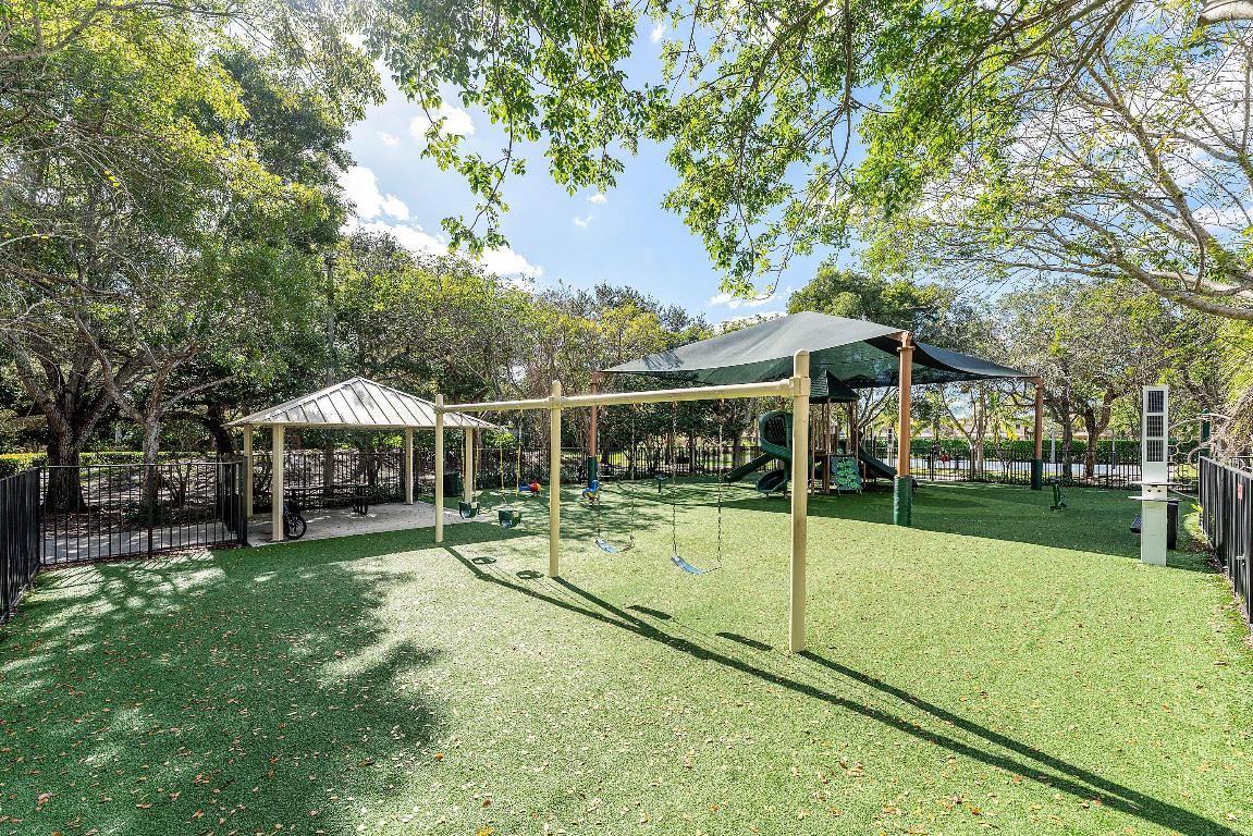 ISLES AT WESTON - Residential