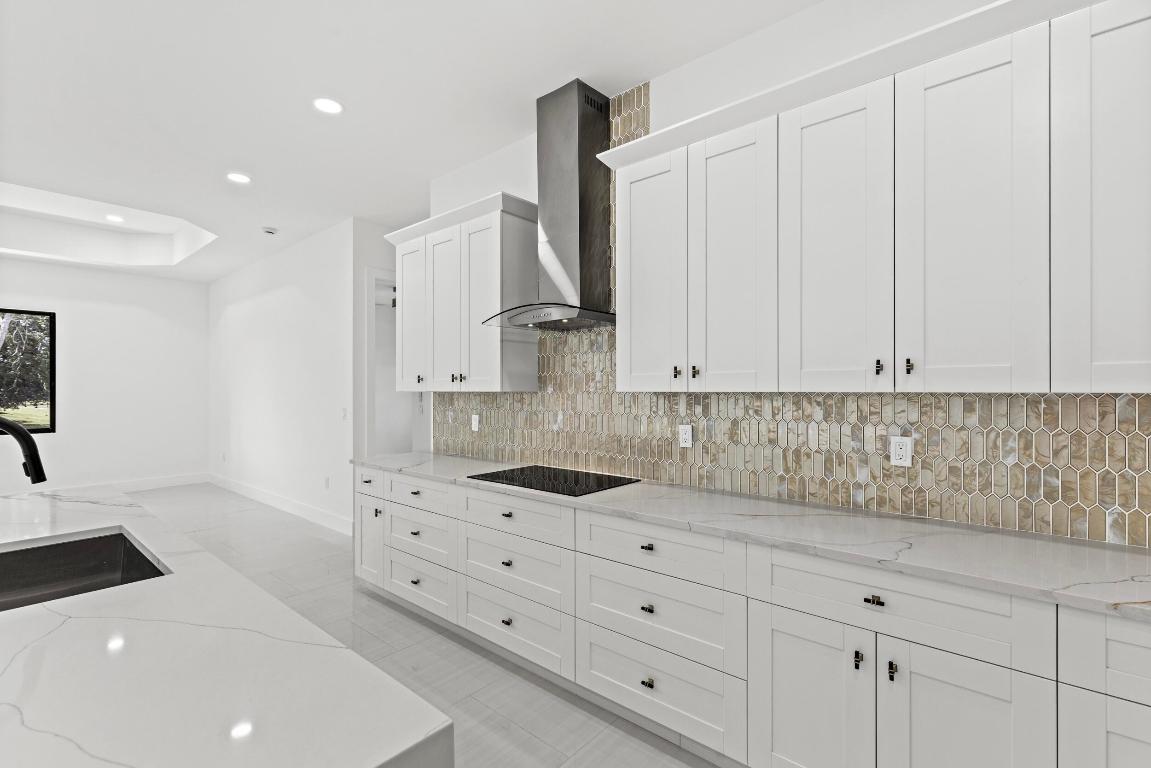 14-43-40~ S 247.9 FT OF N   3202.7 FT OF E 209.6 F - Residential