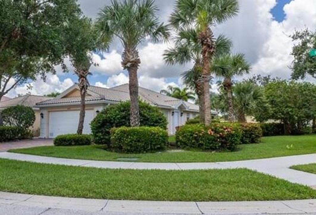 Photo of 8502 SE Retreat Drive, Hobe Sound, FL 33455 (MLS # R11021181)