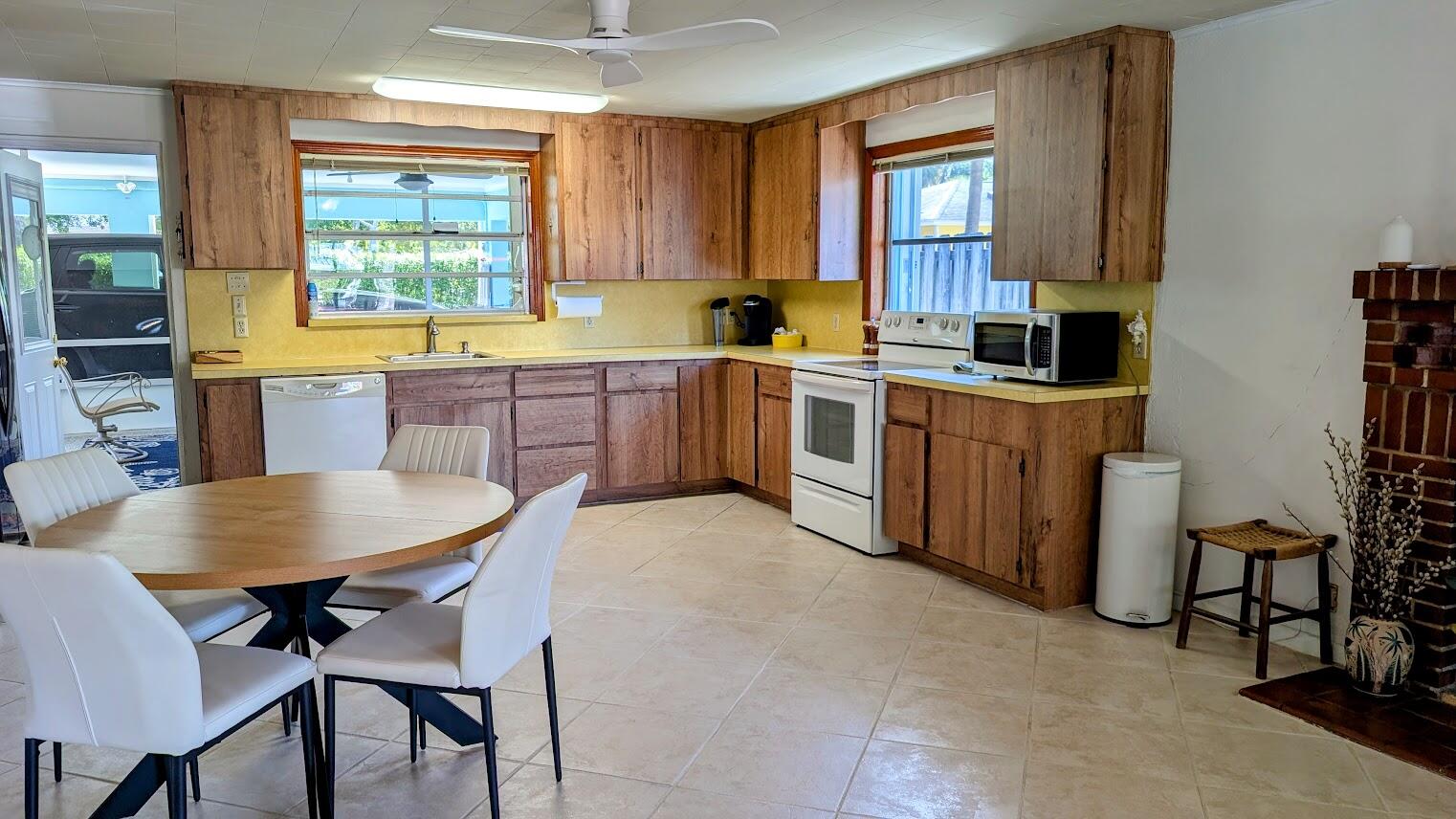 RIVER TERRACE - Residential Lease