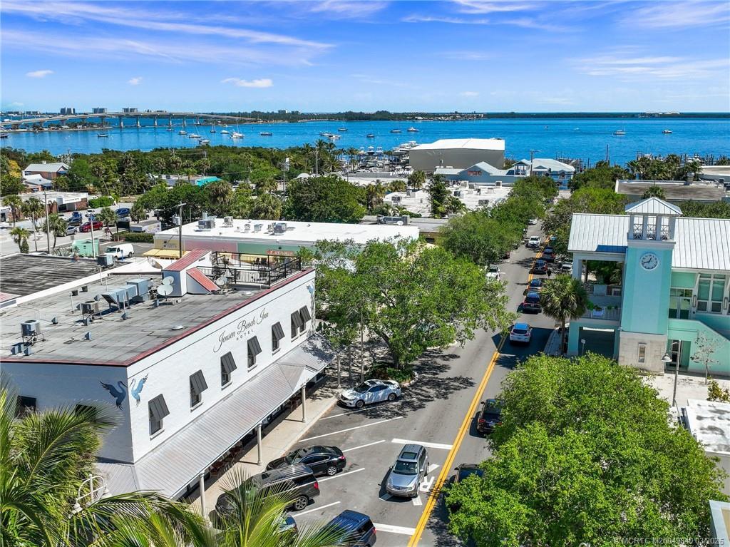 RIVER TERRACE - Residential Lease