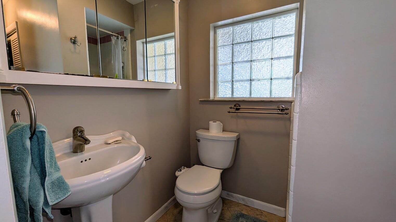 RIVER TERRACE - Residential Lease