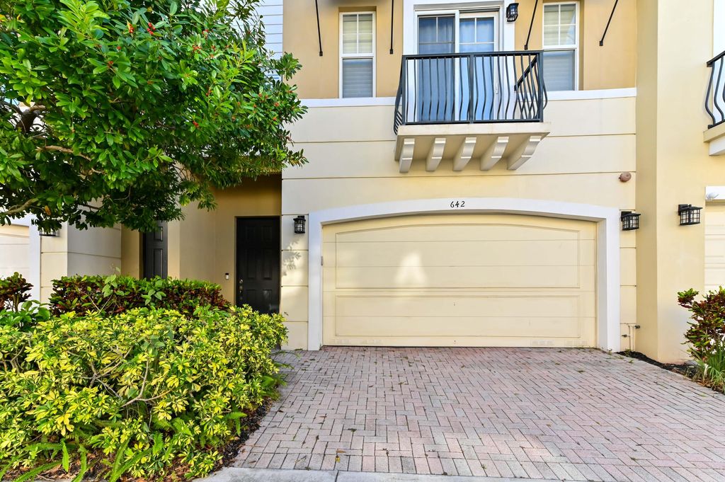 Photo of 642 NW 38th Circle, Boca Raton, FL 33431 (MLS # B26009361)